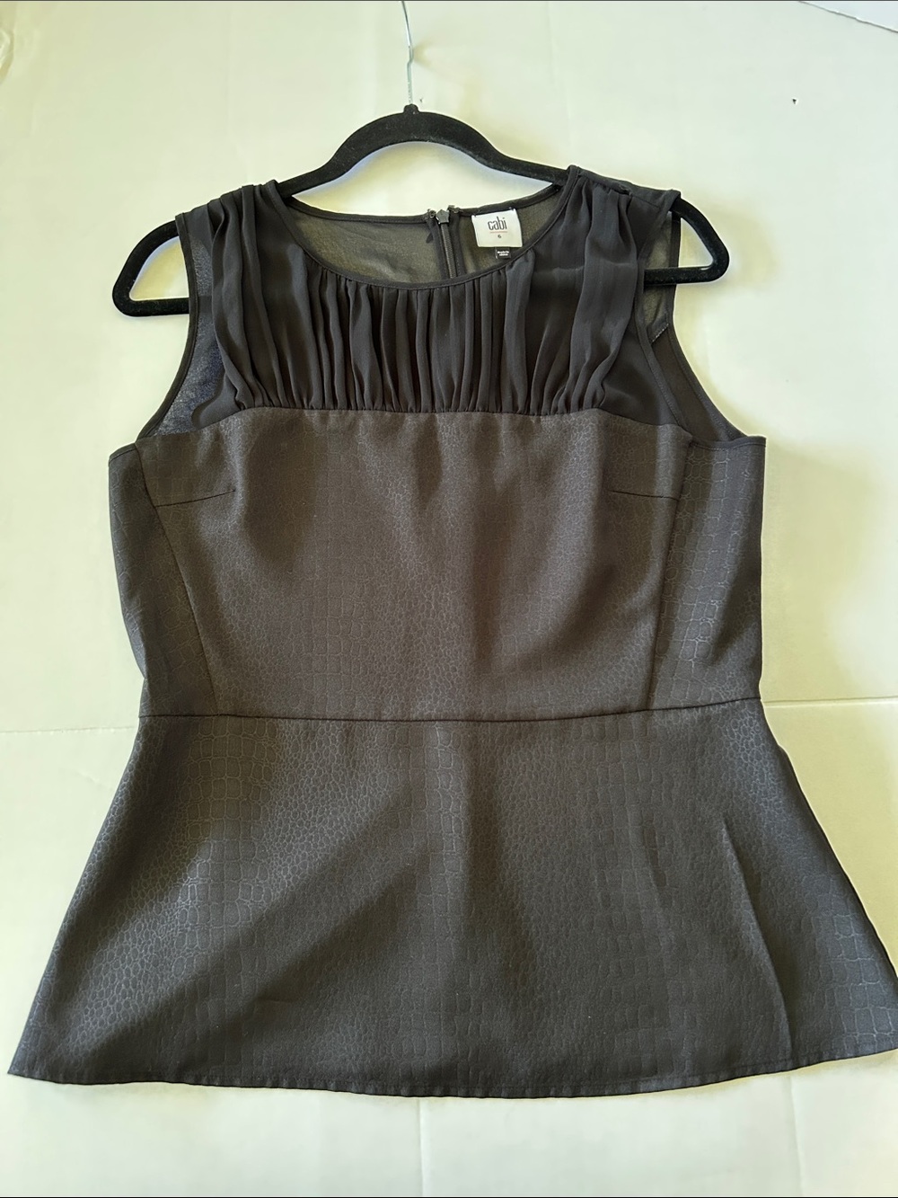 CABI BUSTIER PEPLUM TOP FEATURES RUCHED SHEER PANEL ACROSS NECK LINE SIZE 6
